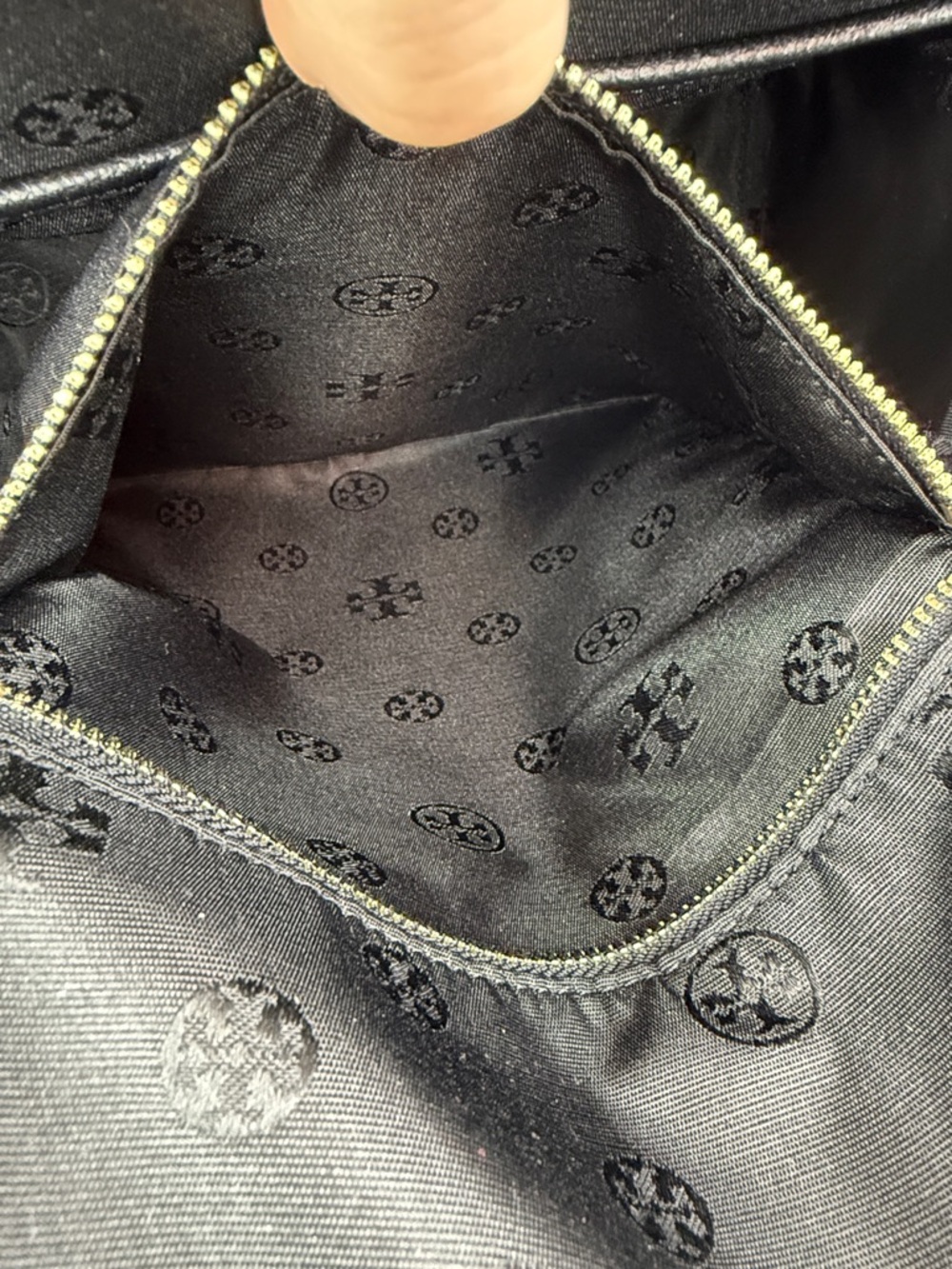 💥TORY BURCH - Thea Pebbled Leather Backpack - 75U995 - Picture 16 of 17